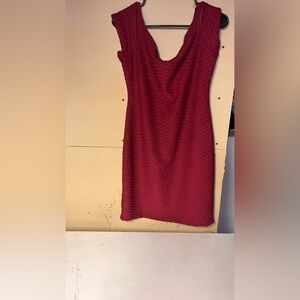 Chic Wine Red Midi Dress
